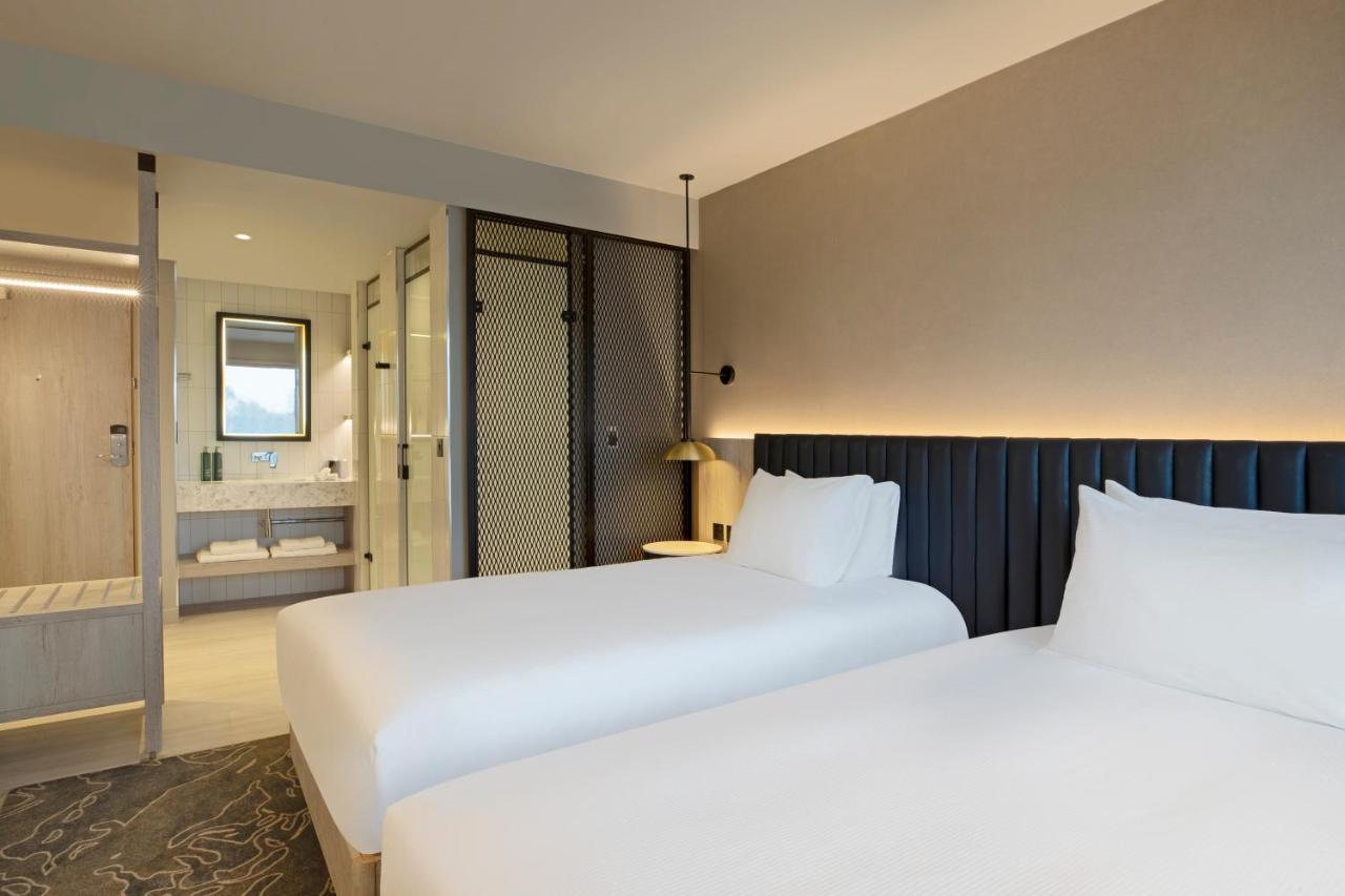 Hilton Garden Inn Peterborough City Centre Екстериор снимка