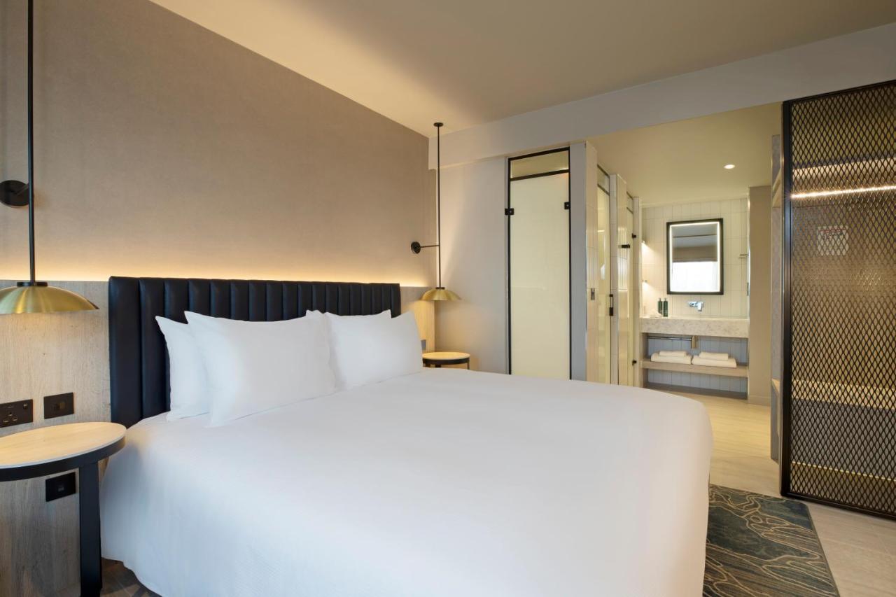 Hilton Garden Inn Peterborough City Centre Екстериор снимка
