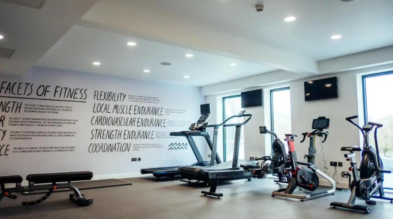 Hilton Garden Inn Peterborough City Centre Екстериор снимка